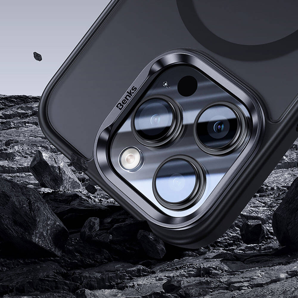 BENKS iPhone 15 Pro Magsafe Şarj Özellikli Benks Mist Protective Siyah Kılıf