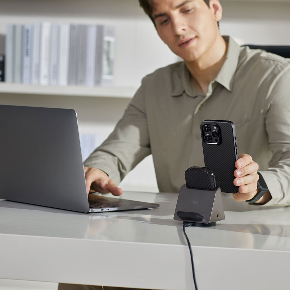 PİTAKA Magsafe Şarj Özellikli İPhone 15 Pro Max 600D Aramid Fiber Military-Grade Classic Serisi Black-Grey Twill Kapak