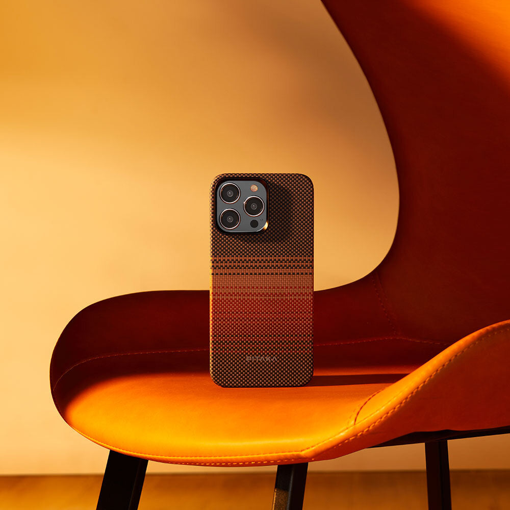 PİTAKA Magsafe Şarj Özellikli İPhone 15 Pro Max Aramid Fiber Tactile Woven Sunset-Moonrise Serisi Sunset Kılıf