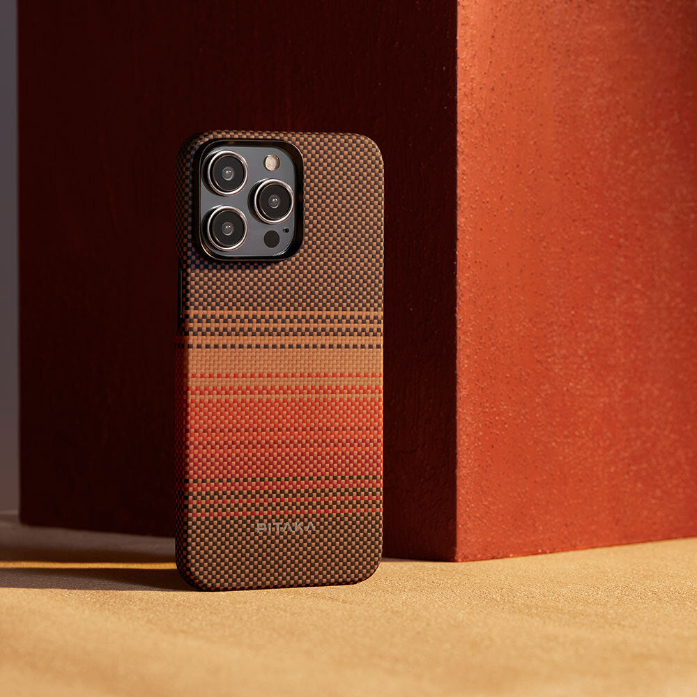 PİTAKA Magsafe Şarj Özellikli İPhone 15 Pro Max Aramid Fiber Tactile Woven Sunset-Moonrise Serisi Sunset Kılıf