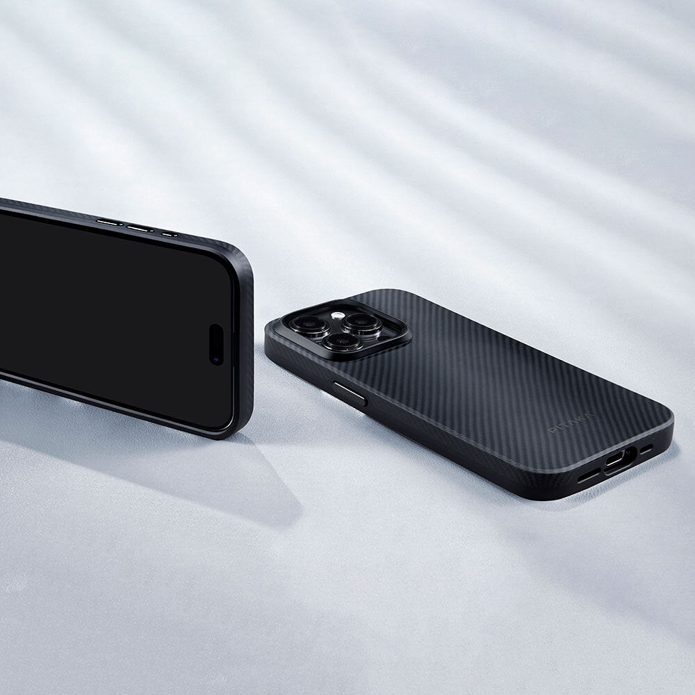 PİTAKA Magsafe Şarj Özellikli İPhone 15 Pro Max 600D Aramid Fiber Military-Grade Classic Serisi Black-Grey Twill Kapak