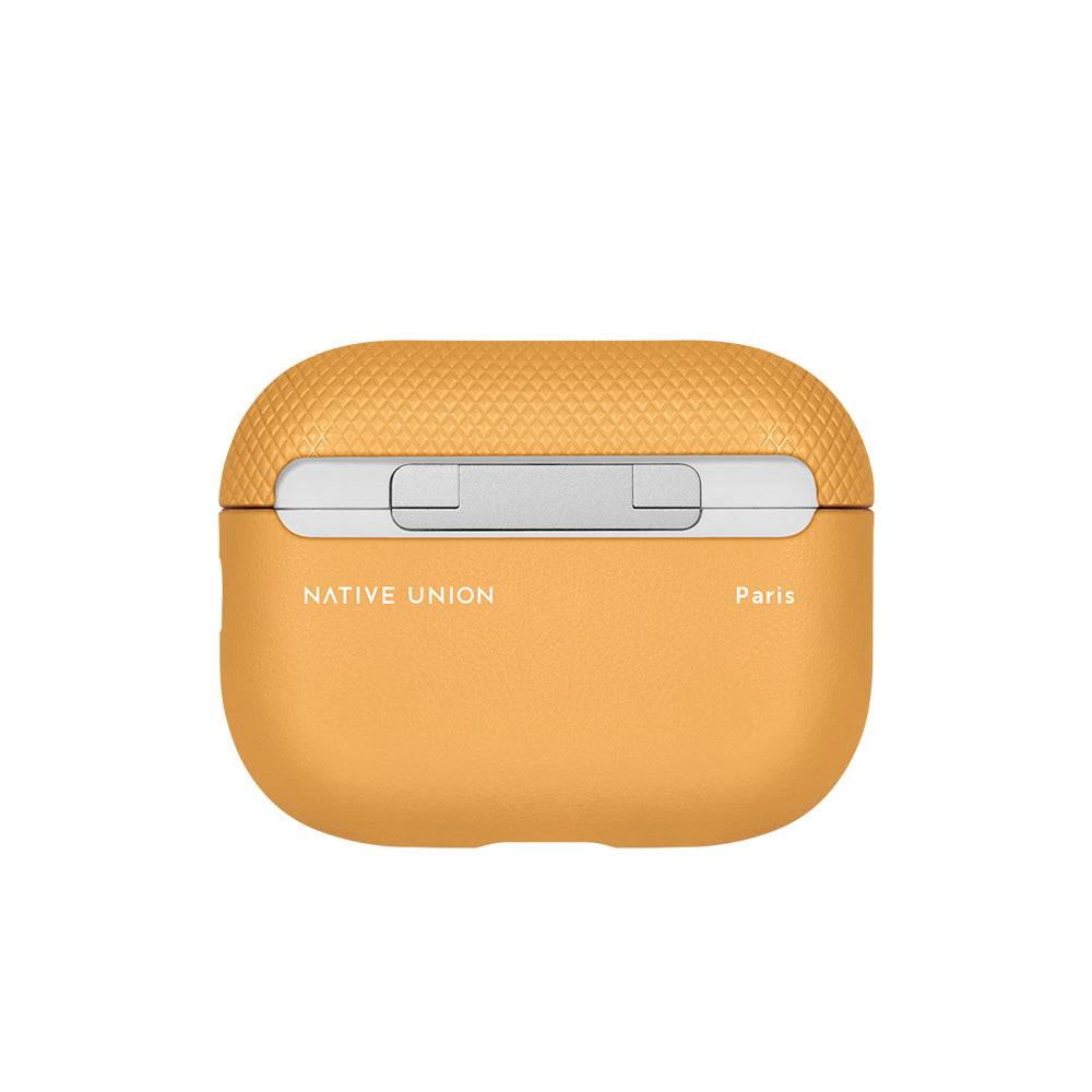 Apple AirPods Pro 2 Kılıf Qi M-Safe Şarj Özellikli Native Union RE Classic Serisi Suni Deri Kapak Turuncu