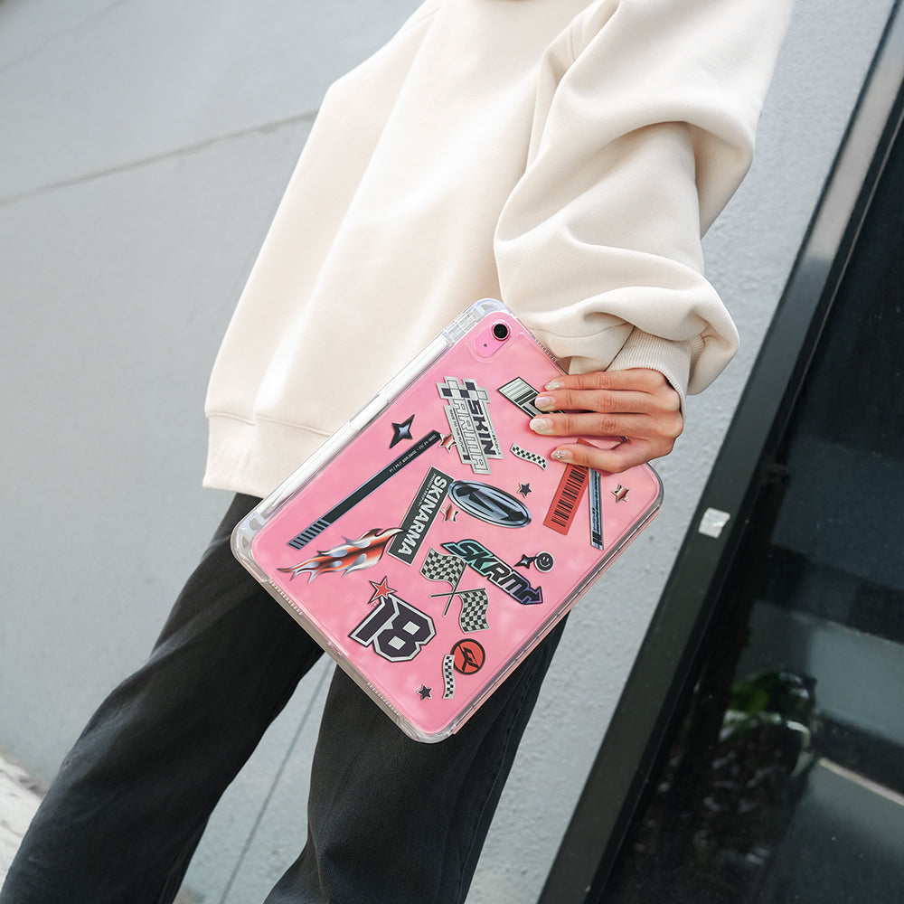 Apple iPad 11.Nesil 2025 Kılıf Skinarma Kalemlikli Arkası Şeffaf Standlı Magnetik Zeta Kılıf Pembe