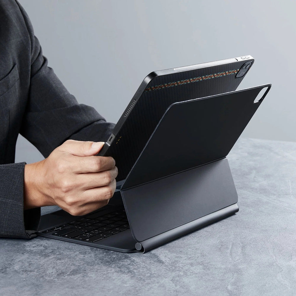iPad Pro 11 2021 (3.Nesil) Kılıf Aramid Fiber Pitaka Ultra-Slim Classic Serisi Tablet Kılıf Mavi
