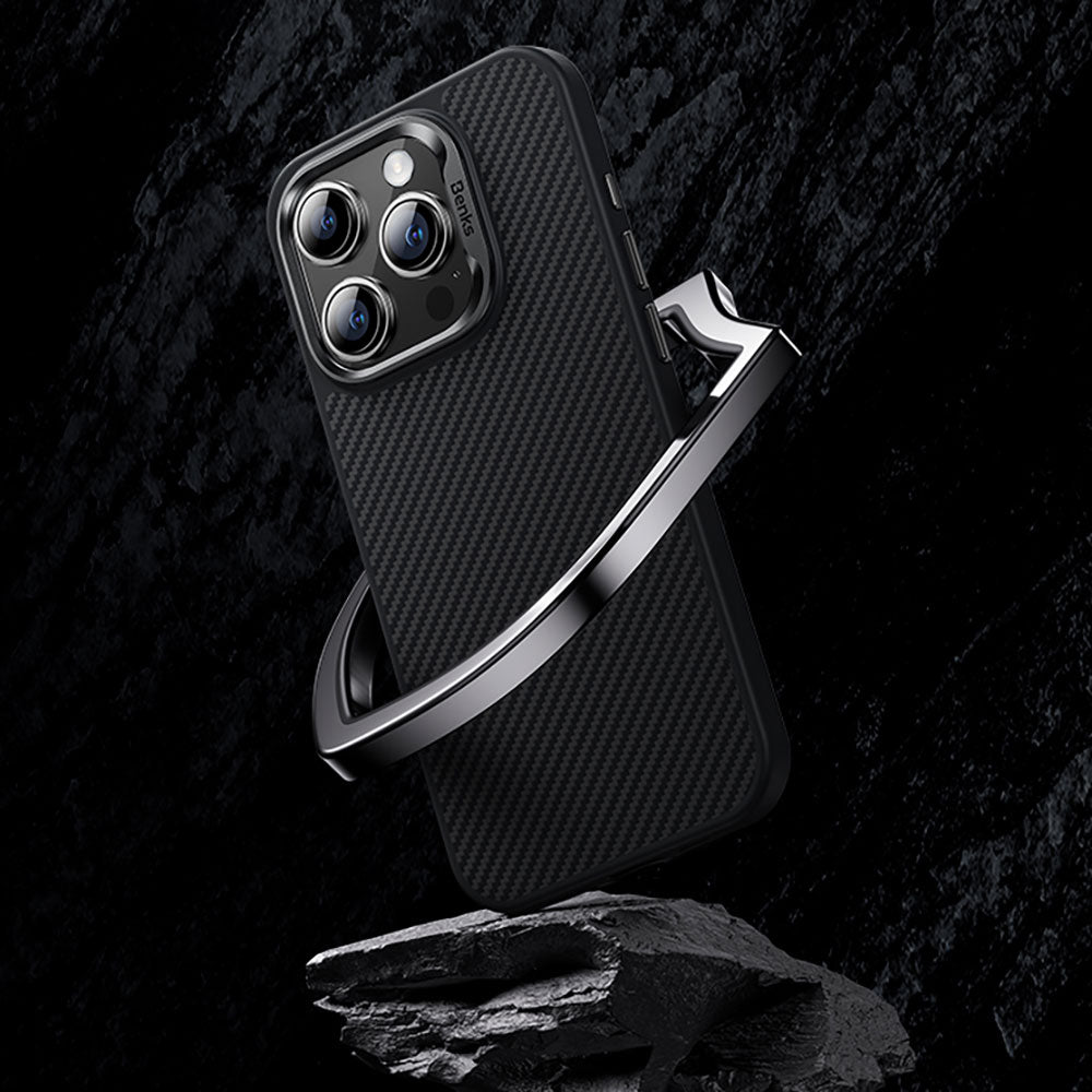 iPhone 15 Kılıf Karbon Fiber Magsafe Şarj Özellikli Benks Hybrid ArmorPro 600D Kevlar Kılıf Siyah