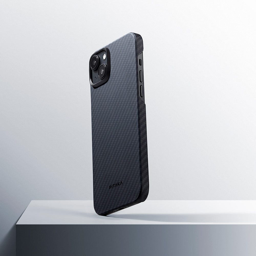 iPhone 15 Plus Kılıf Magsafe Şarj Özellikli 1500D Aramid Fiber Pitaka Ultra-Slim Classic Serisi Black-Grey Twill Kılıf Siyah-Gri
