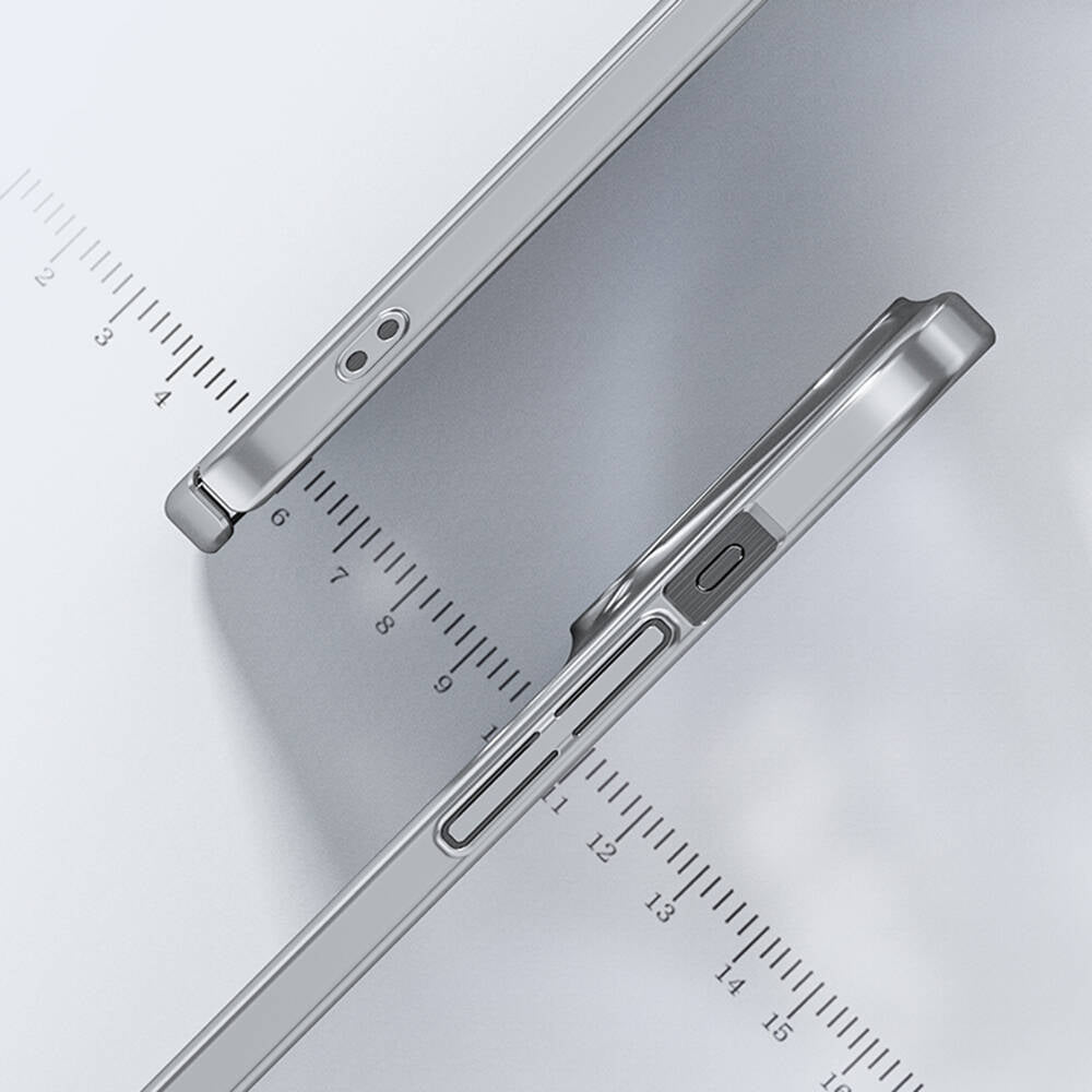iPhone 15 Pro Kılıf Benks Ultra İnce PC Kılıf Gri