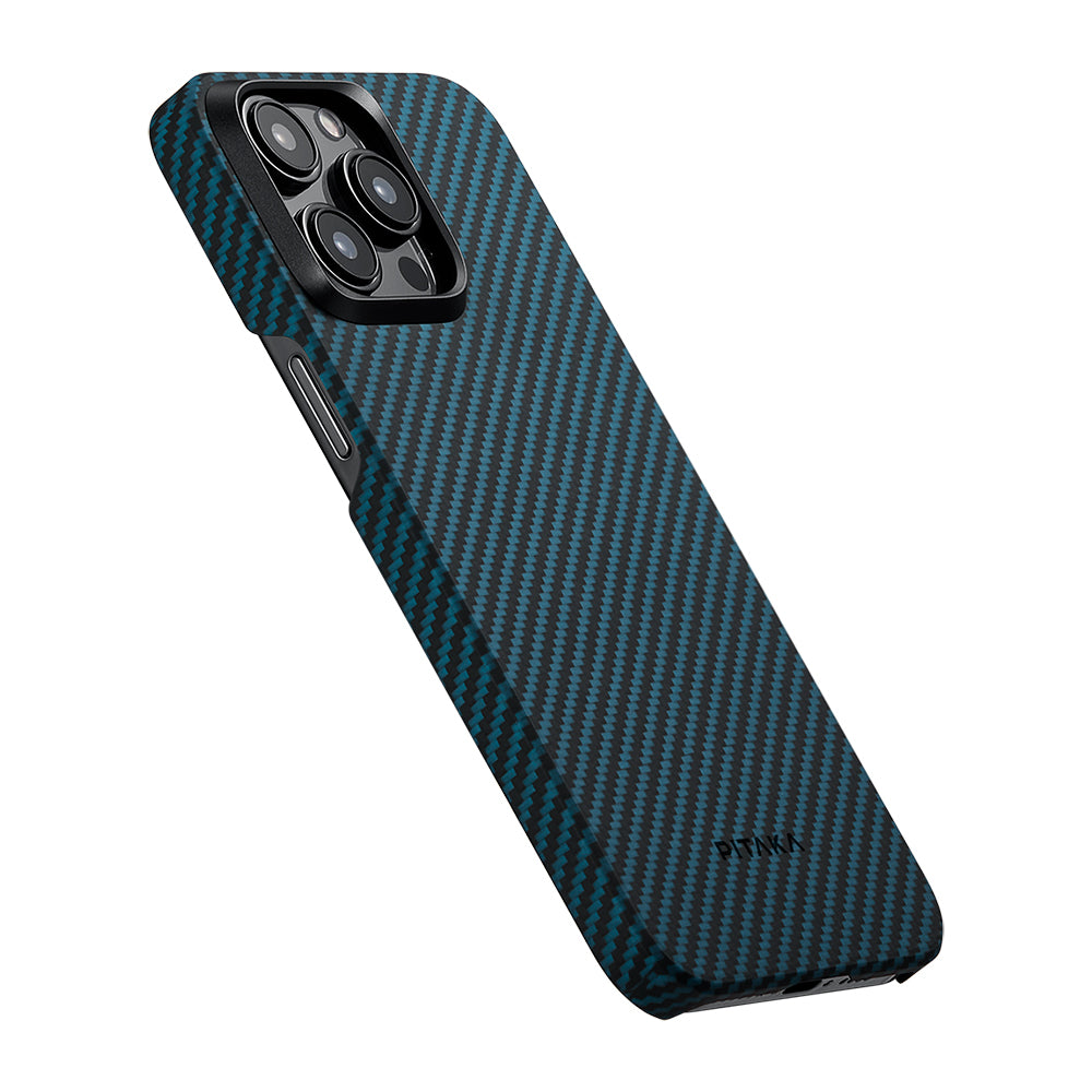 iPhone 15 Pro Kılıf Magsafe Şarj Özellikli 1500D Aramid Fiber Pitaka Ultra-Slim Classic Serisi Black-Blue Twill Kılıf Siyah-Mavi