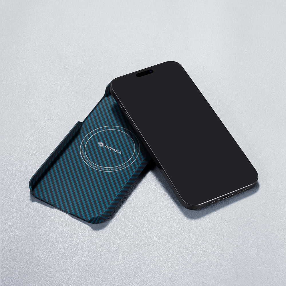 iPhone 15 Pro Kılıf Magsafe Şarj Özellikli 1500D Aramid Fiber Pitaka Ultra-Slim Classic Serisi Black-Blue Twill Kılıf Siyah-Mavi