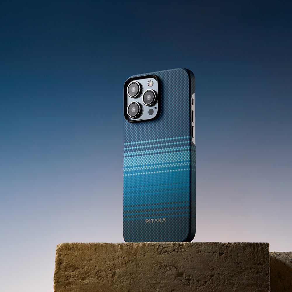 iPhone 15 Pro Kılıf Magsafe Şarj Özellikli Aramid Fiber Pitaka Tactile Woven Sunset-Moonrise Serisi Moonrise Kılıf Mavi