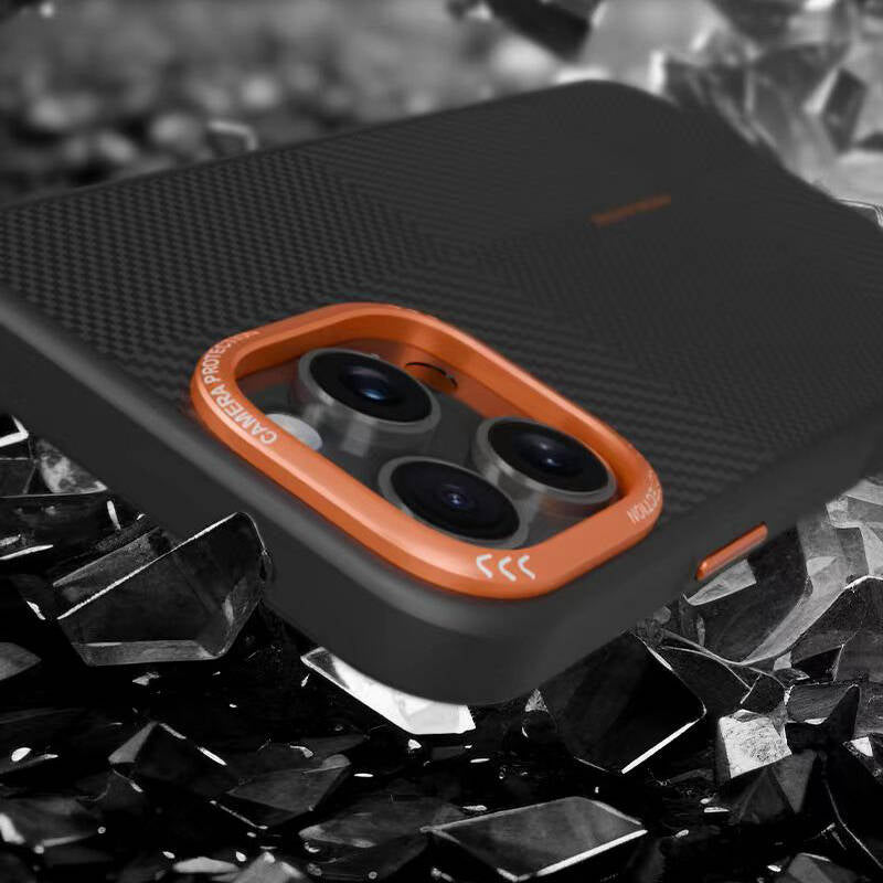 iPhone Kılıf Magsafe Şarj Özellikli Karbon Fiber Görünümlü Zore Kamp Kapak - enzaksesuar