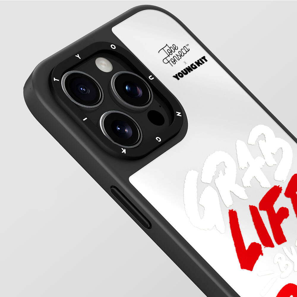 iPhone 15 Pro Max Kılıf Tobias Fonseca Tasarımlı Youngkit Mirror Kılıf Pembe