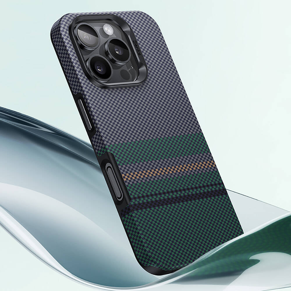 iPhone 16 Pro Kılıf Magsafe Şarj Özellikli Karbon Fiber Tasarımlı Benks Aurora ArmorPro Kevlar Kılıf Siyah