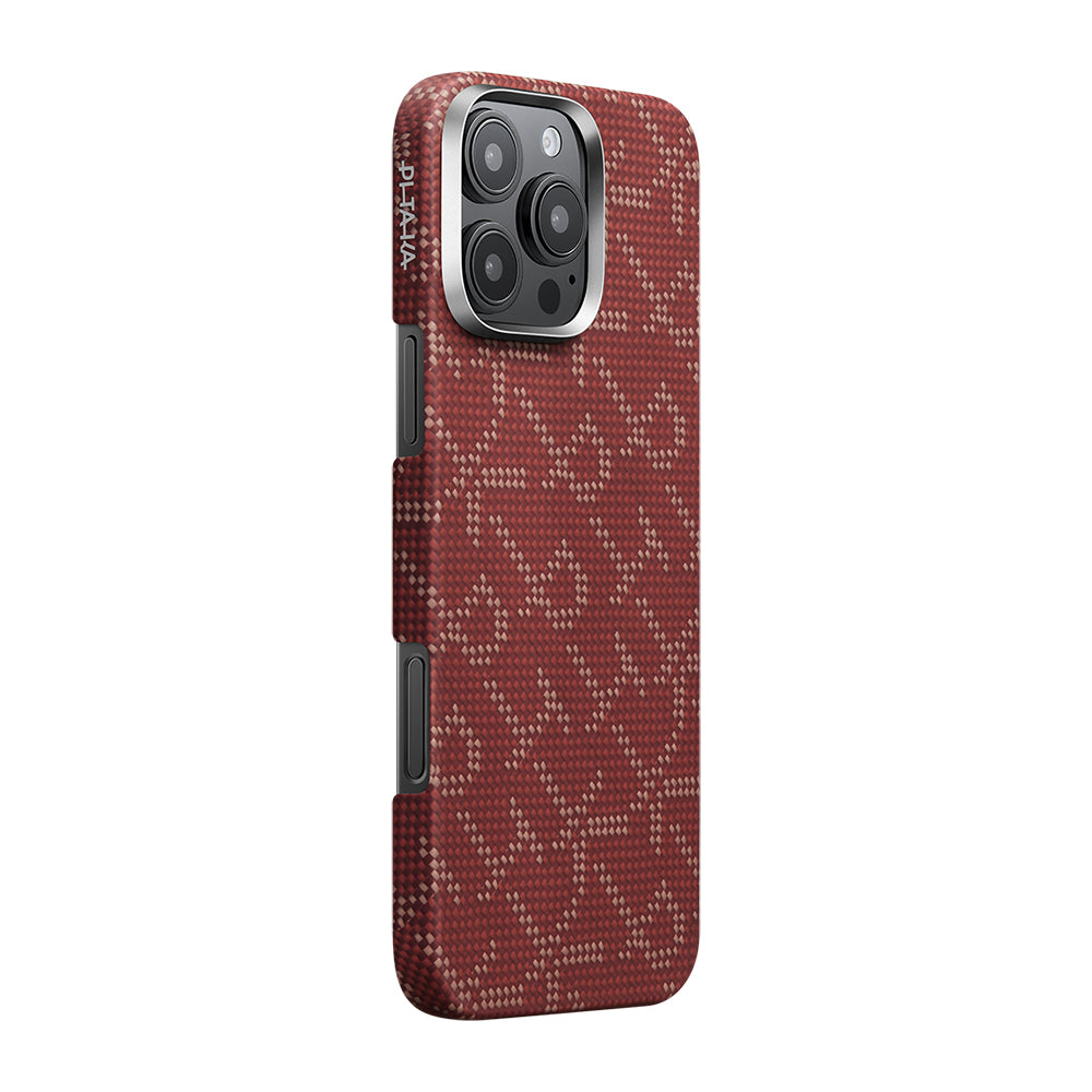 iPhone 16 Pro Kılıf MagSafe Şarj Özellikli Aramid Fiber Pitaka Tactile Woven Monogram Serisi Kılıf Kırmızı