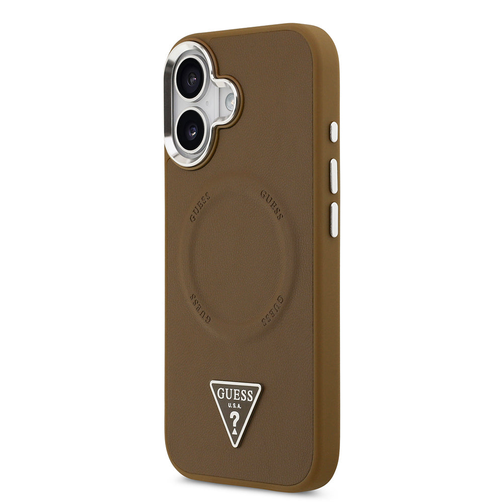 Apple iPhone 17 Kılıf Guess Orjinal Lisanslı M-safe Şarj Özellikli PU Deri Metal Kamera Çerçeveli Üçgen Logolu Kapak Kahverengi