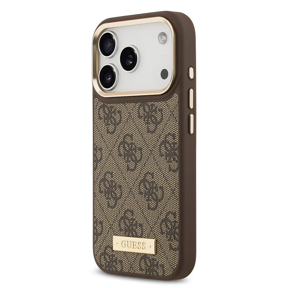Apple iPhone 17 Pro Kılıf Guess Orjinal Lisanslı M-safe Şarj Özellikli 4G Desenli PU Metal Plaka Klasik Logolu Kapak Kahverengi