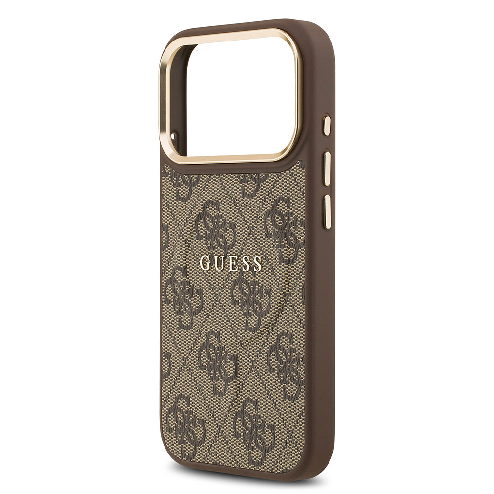 Apple iPhone 17 Pro Kılıf Guess Orjinal Lisanslı M-safe Şarj Özellikli Gold Metal Kamera Çerçeveli PU Deri 4G Desenli Yazı Logolu Kapak Kahverengi