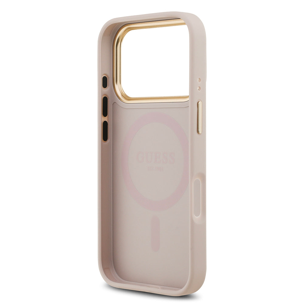 Apple iPhone 17 Pro Kılıf Guess Orjinal Lisanslı M-safe Şarj Özellikli Gold Metal Kamera Çerçeveli PU Deri 4G Desenli Yazı Logolu Kapak Pembe