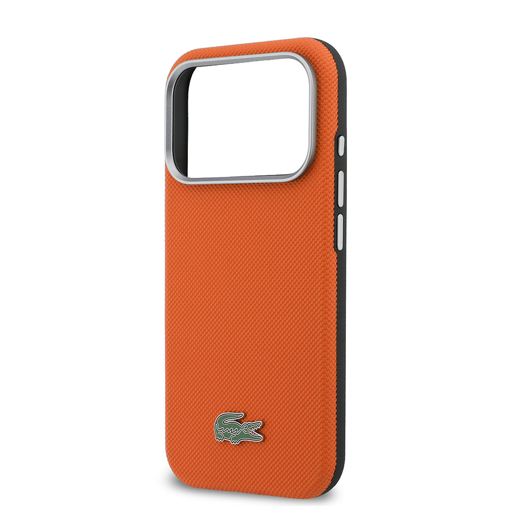 Apple iPhone 17 Pro Kılıf Lacoste Orjinal Lisanslı M-Safe Şarj Özellikli PVC Yarı Pike Desenli Arka Yüzey İkonik Timsah Dokuma Logolu Kapak Turuncu