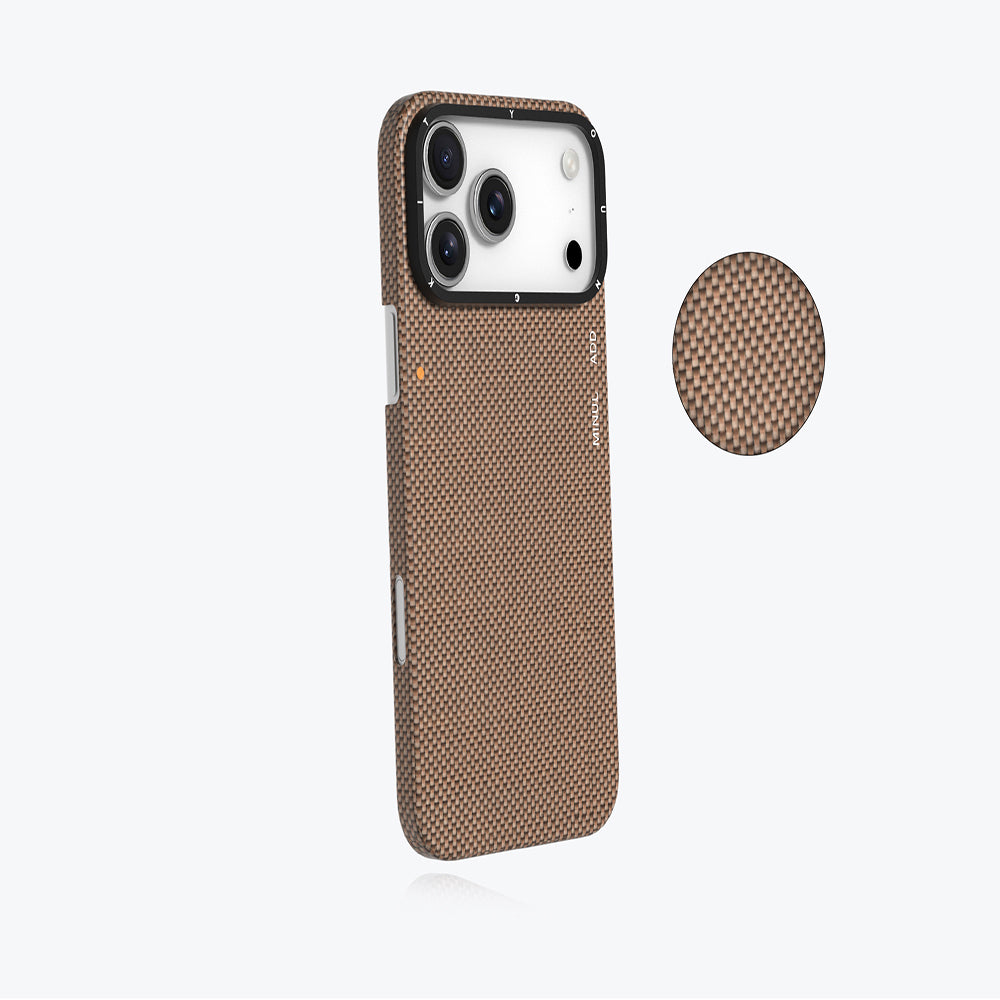 Apple iPhone 17 Pro Kılıf M-safe Şarj Özellikli Aramid Fiber Youngkit 1500D Kevlar Extreme Wing Titanyum-Gold Serisi Kapak Siyah