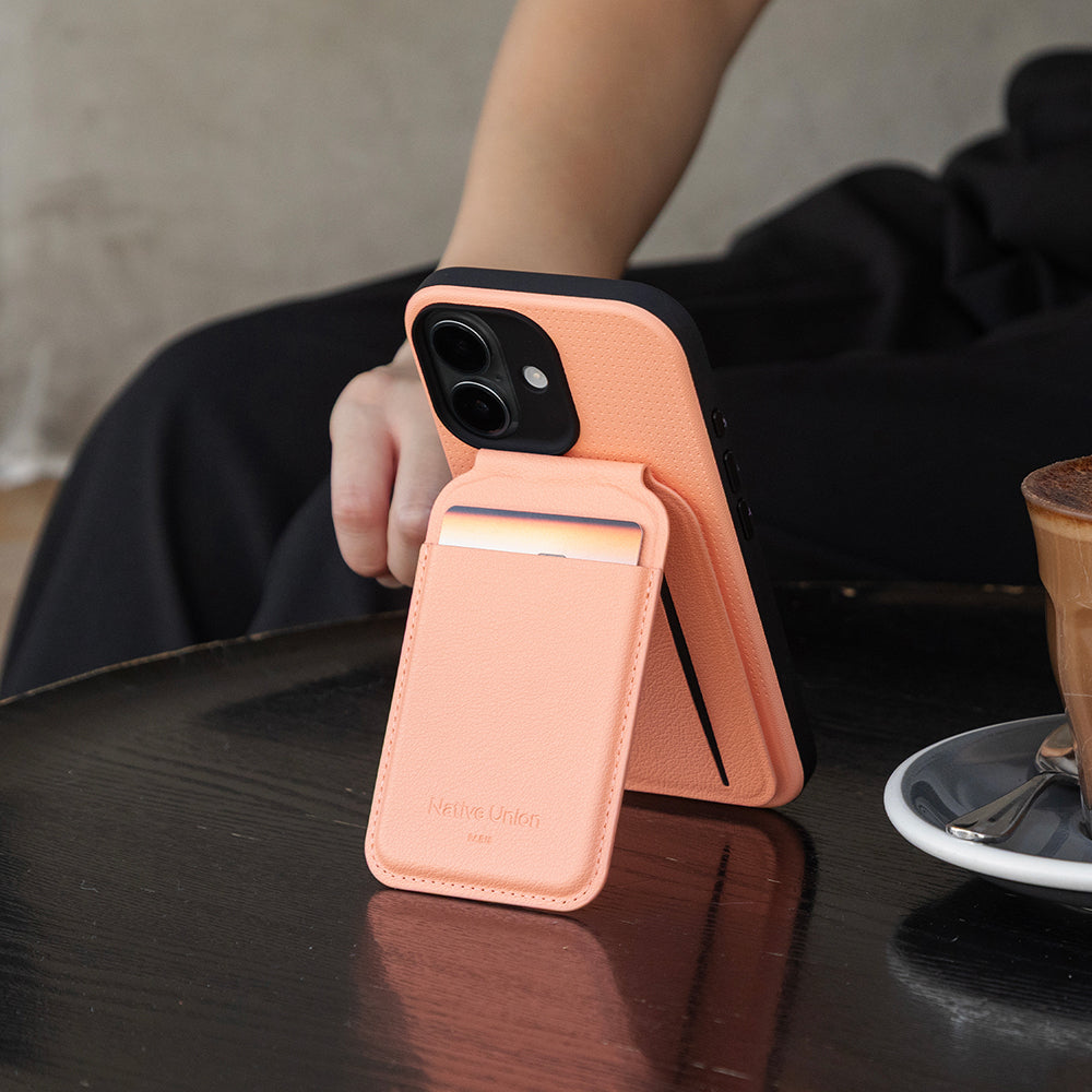 Apple iPhone 17 Pro Kılıf M-safe Şarj Özellikli Deri Dokulu Native Union 2025 Active Serisi Kapak Yeşil