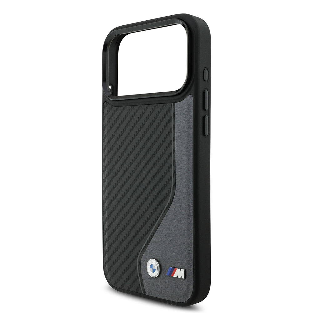 Apple iPhone 17 Pro Max Kılıf BMW Orjinal Lisanslı M-safe Şarj Özellikli Metal BMW ve M Logolu PU Karbon Tasarımlı Kapak Siyah