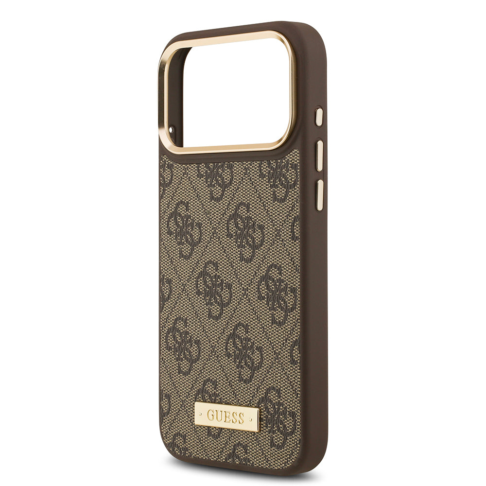 Apple iPhone 17 Pro Max Kılıf Guess Orjinal Lisanslı M-safe Şarj Özellikli 4G Desenli PU Metal Plaka Klasik Logolu Kapak Kahverengi