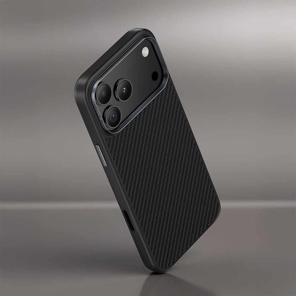 Apple iPhone 17 Pro Max Kılıf Karbon Fiber M-safe Şarj Özellikli Benks Hybrid ArmorPro 600D Kevlar Kapak Siyah