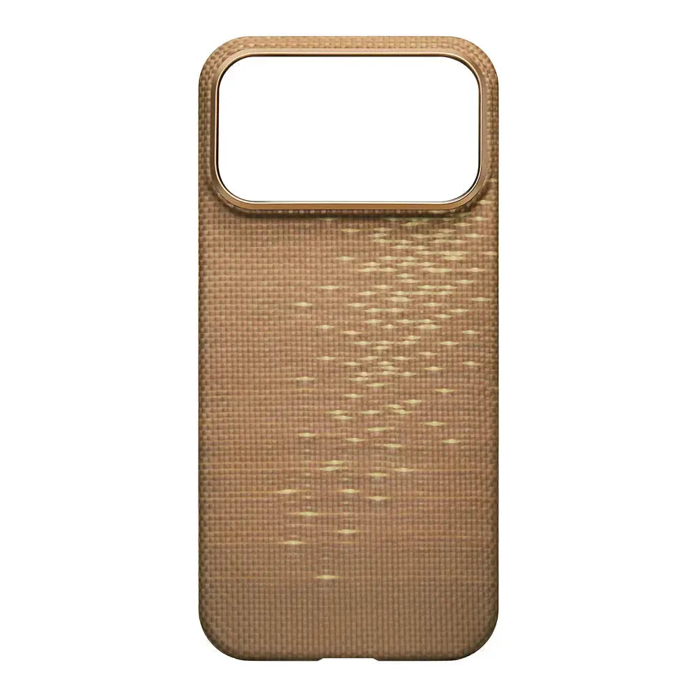 Apple iPhone 17 Pro Max Kılıf M-safe Şarj Özellikli Aramid Fiber Pitaka Glints of Gold Ultra Slim Serisi Gold Kapak