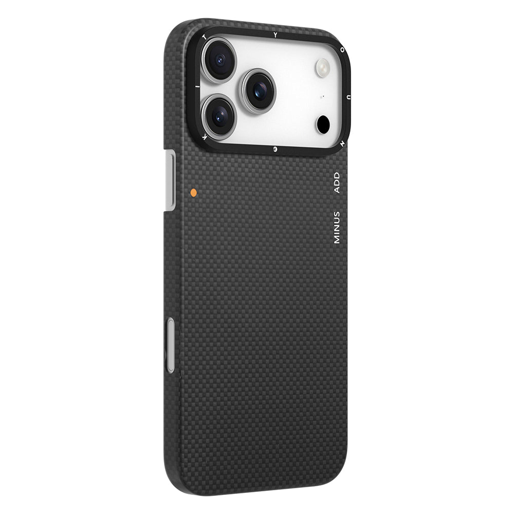 Apple iPhone 17 Pro Max Kılıf M-safe Şarj Özellikli Aramid Fiber Youngkit 1500D Kevlar Extreme Wing Titanyum-Gold Serisi Kapak Siyah