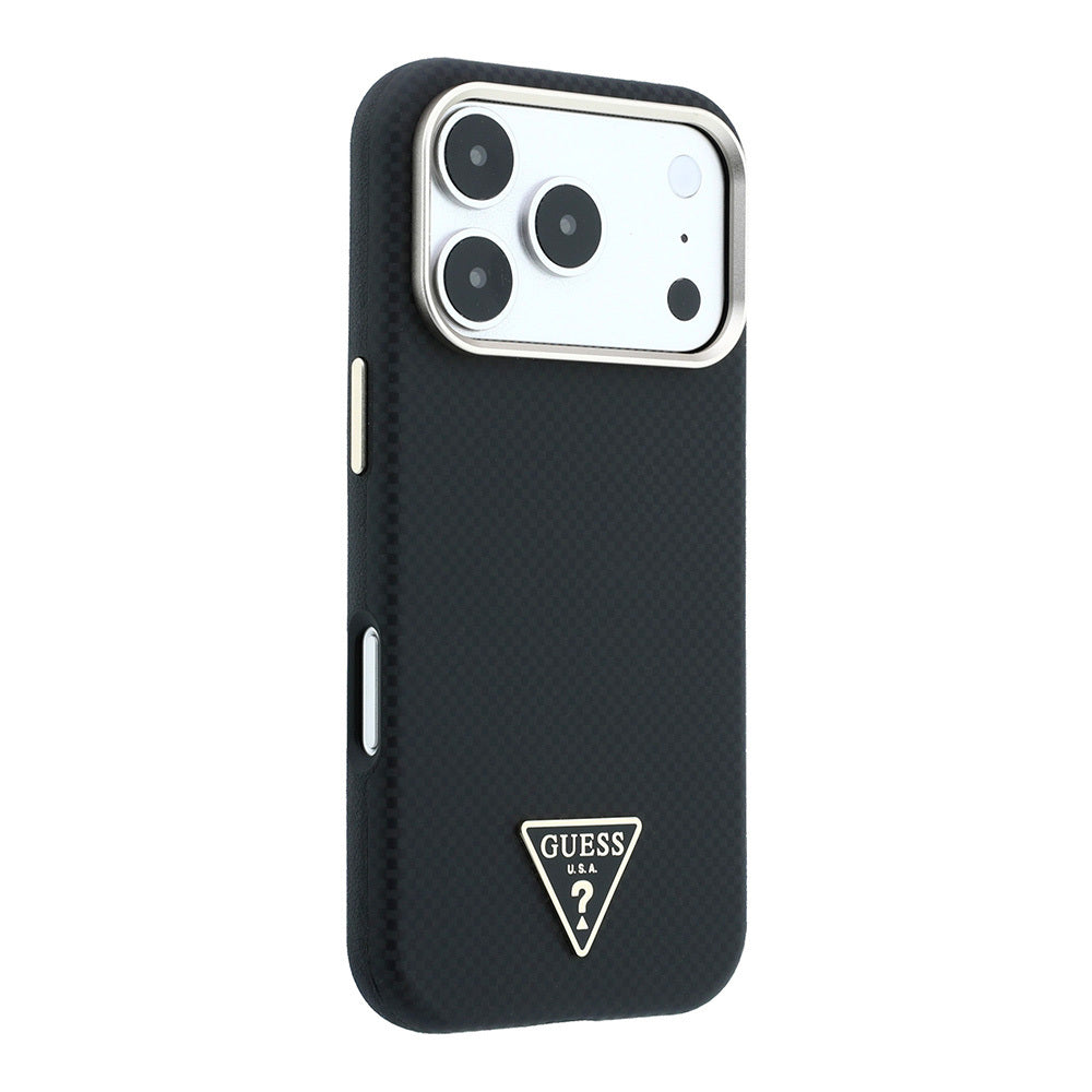 Apple iPhone 18 Pro Kılıf Guess Orjinal Lisanslı M-safe Şarj Özellikli PU Metal Üçgen Logolu Karbon Fiber Kevlar Kapak Siyah