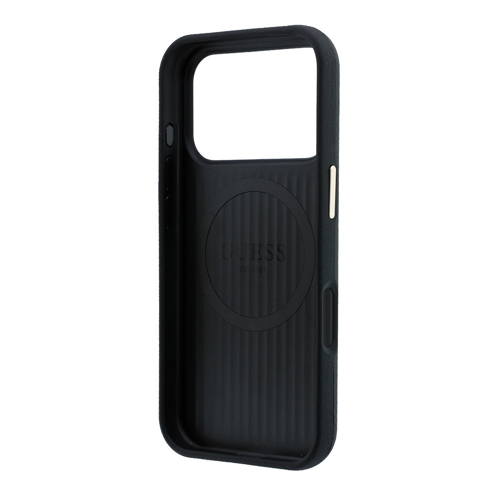 Apple iPhone 18 Pro Kılıf Guess Orjinal Lisanslı M-safe Şarj Özellikli PU Metal Üçgen Logolu Karbon Fiber Kevlar Kapak Siyah