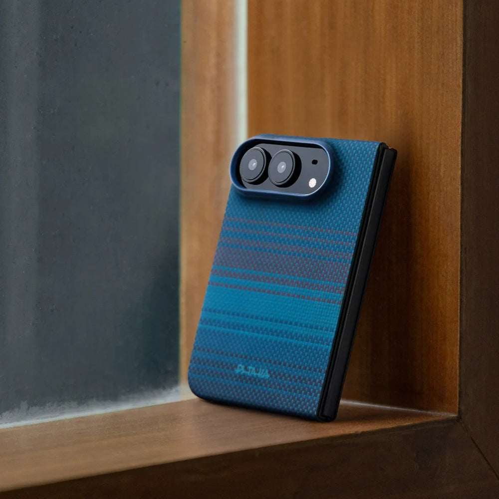 Apple iPhone Duo Kılıf M-safe Şarj Özellikli Aramid Karbon Fiber Pitaka Moonrise 2.0 Nights Serisi Kapak Lacivert