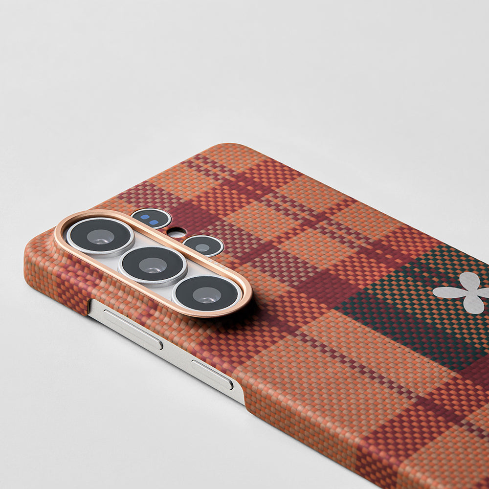 Galaxy S26 Ultra Kılıf M-safe Şarj Özellikli Aramid Karbon Fiber Pitaka Flora in Grid Serisi Kapak Kahverengi