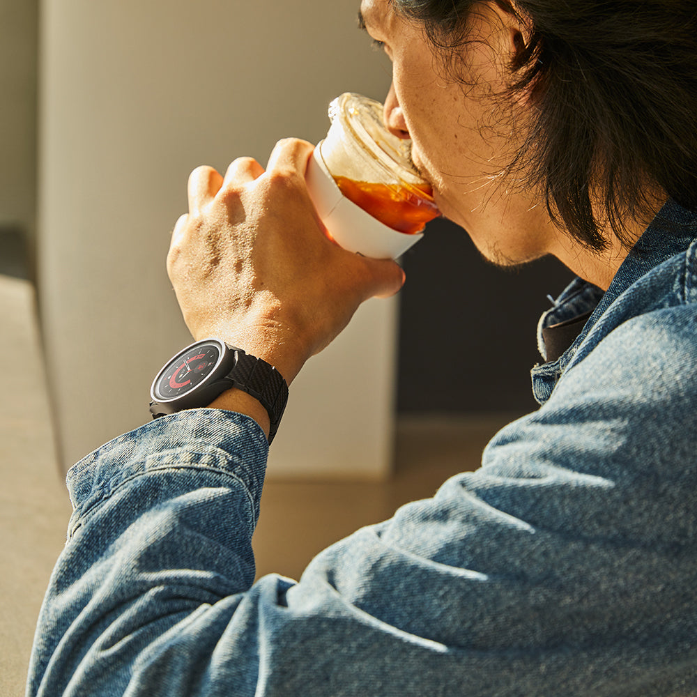 Galaxy Watch 4 44mm Karbon Fiber Pitaka Modern Serisi Black-Grey Twill Kordon Siyah-Gri