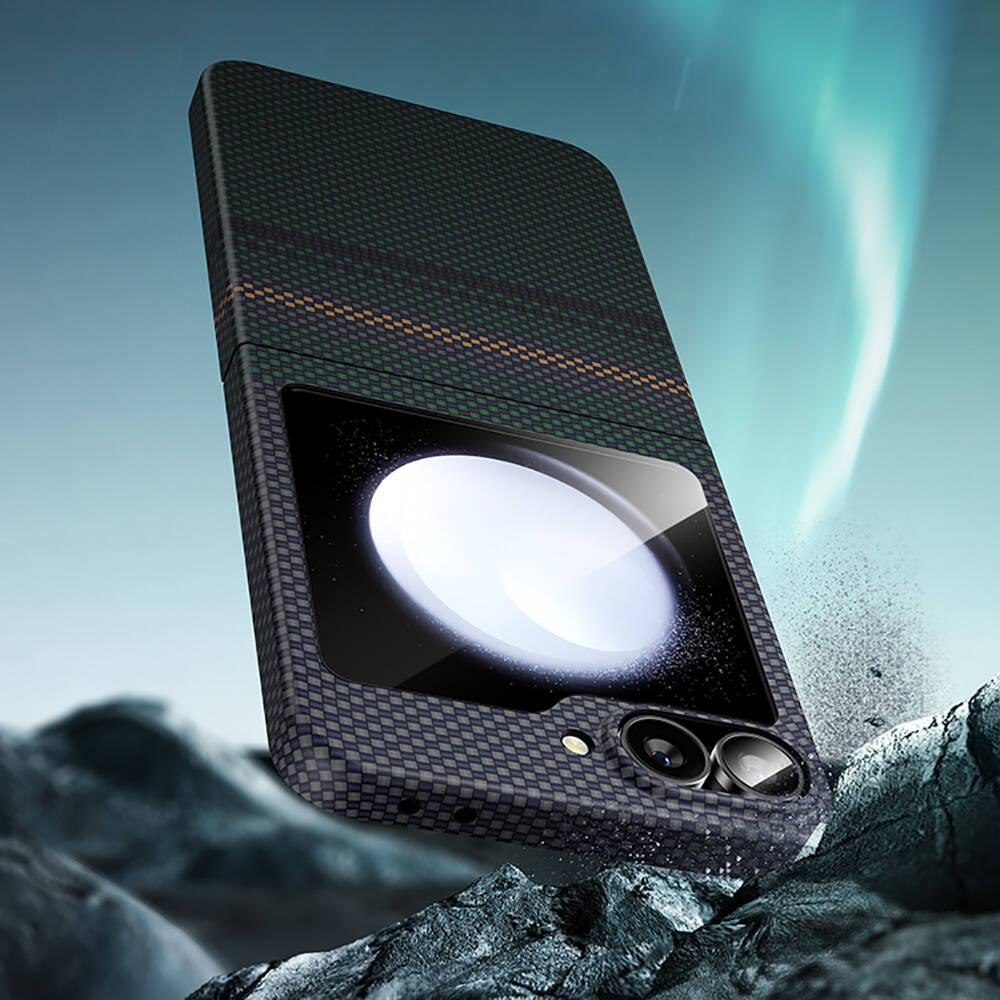Galaxy Z Flip 6 Kılıf Karbon Fiber Tasarımlı Benks Aurora ArmorAir Kevlar Kılıf Siyah