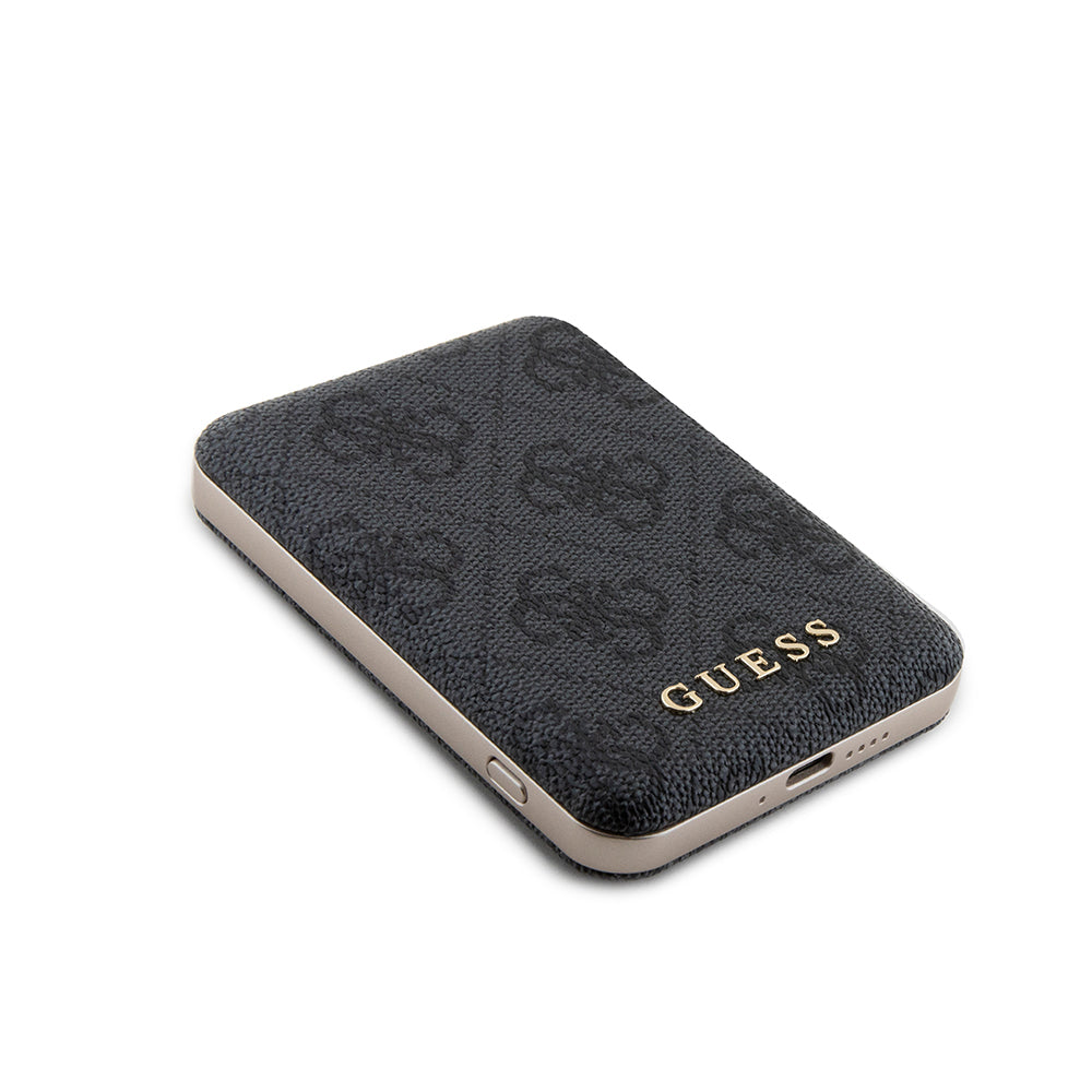 Guess Orjinal Lisanslı Dijital Led Göstergeli PU Deri 4G Desenli Metal Yazı Logolu Powerbank 5000mAh 15W Siyah