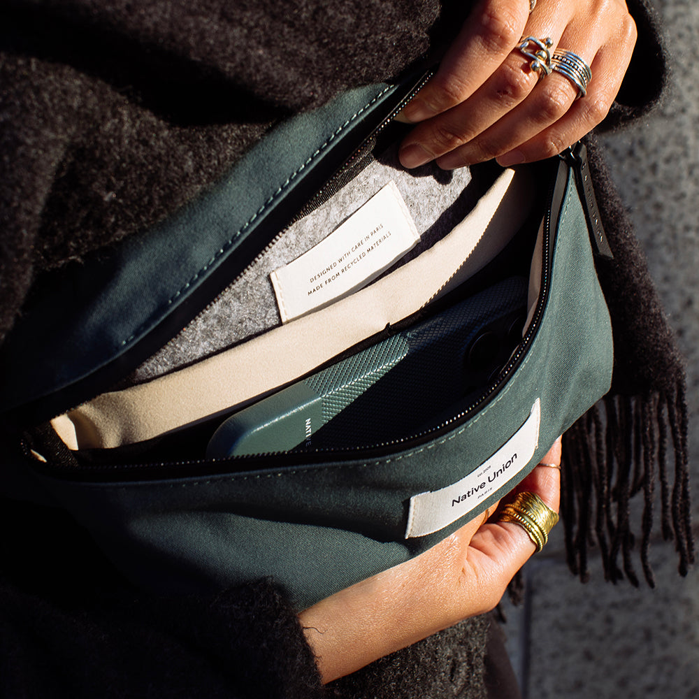 Native Union W.F.A Serisi Crossbody YKK Fermuarlı Çok Amaçlı Su Geçirmez Çapraz Vücut Çantası Yeşil