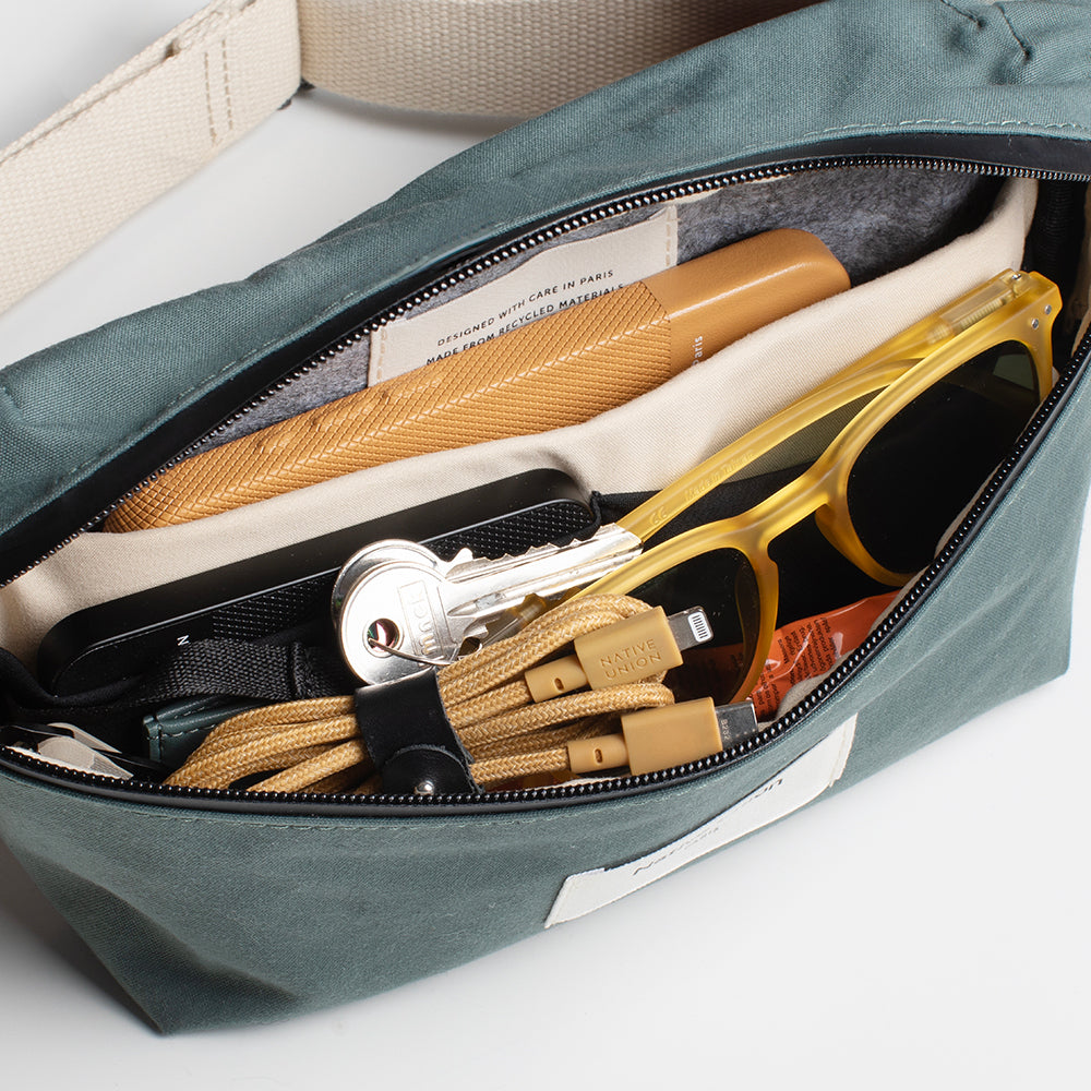 Native Union W.F.A Serisi Crossbody YKK Fermuarlı Çok Amaçlı Su Geçirmez Çapraz Vücut Çantası Yeşil