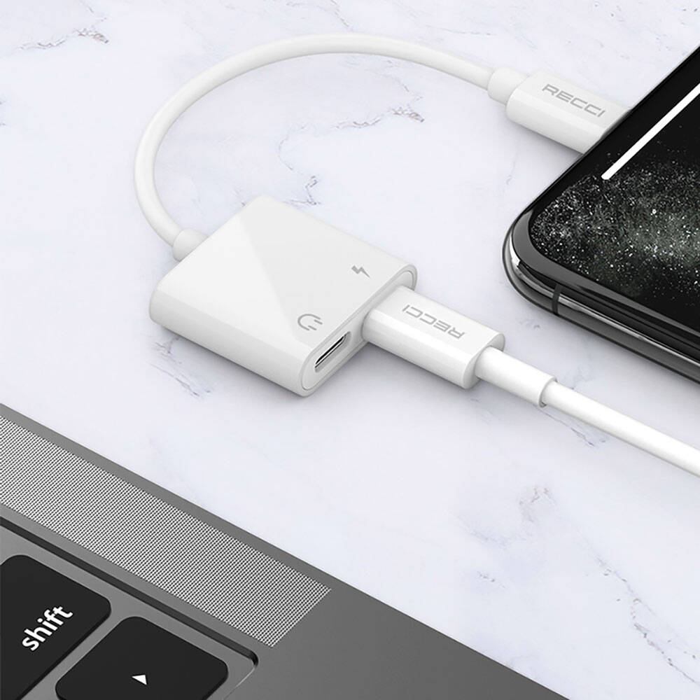 Recci RDS-A01 Lightning 2in1 Şarj ve Ses Adaptörü Beyaz
