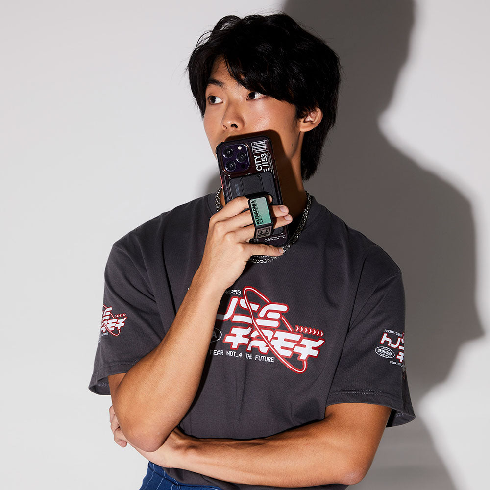 SkinArma Kira Kobai Holografik Tasarımlı Standlı Deri Görünümlü Kartlık Colorful