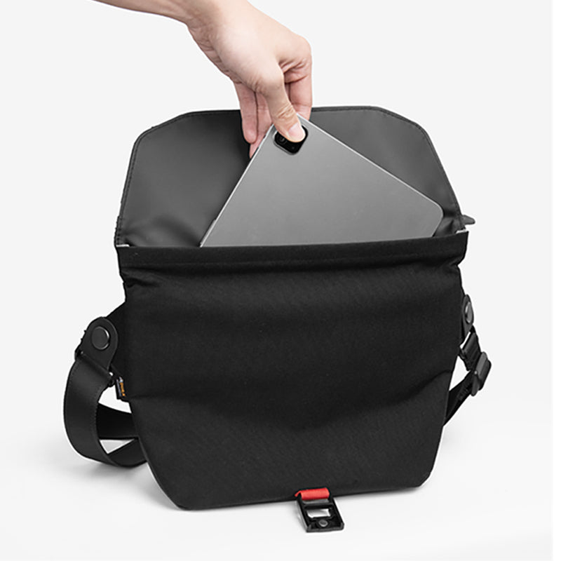 Wiwu Space Exploration Message Bag X Dupont Cordura 1000D Naylon Kumaş Çapraz Vücut Çantası Siyah
