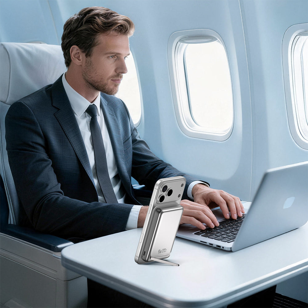 Wiwu Wi-P090 Mag Pro Serisi Qi2 Şarj Teknolojili Standlı 45W Taşınabilir M-safe Wireless Powerbank 10.000mAh Gümüş