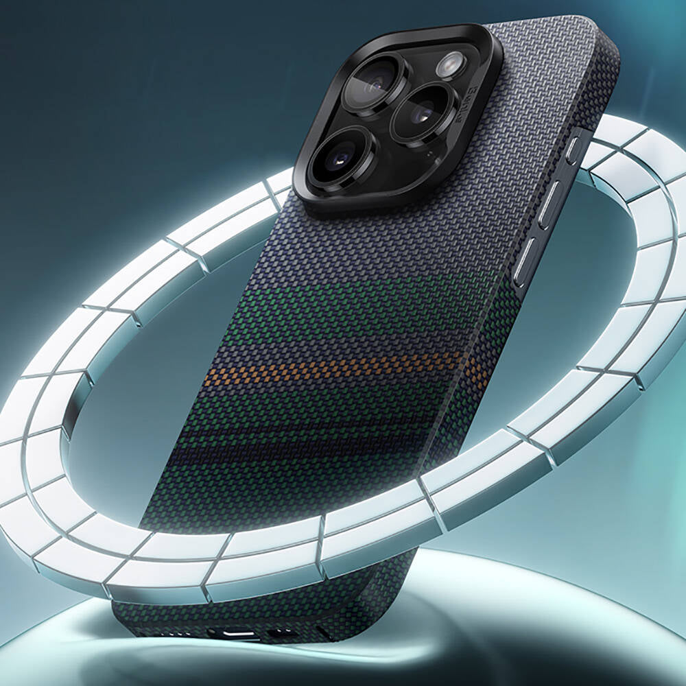 BENKS iPhone 16 Pro  Magsafe Şarj Özellikli Karbon Fiber Tasarımlı Aurora ArmorAir Kevlar Kılıf