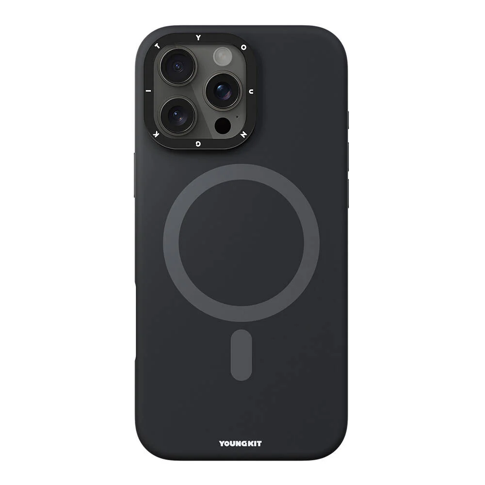 YOUNGKIT iPhone 15 Pro Max Magsafe Şarj Özellikli Kamera Standlı Silikon Bitty Cream Siyah Kılıf
