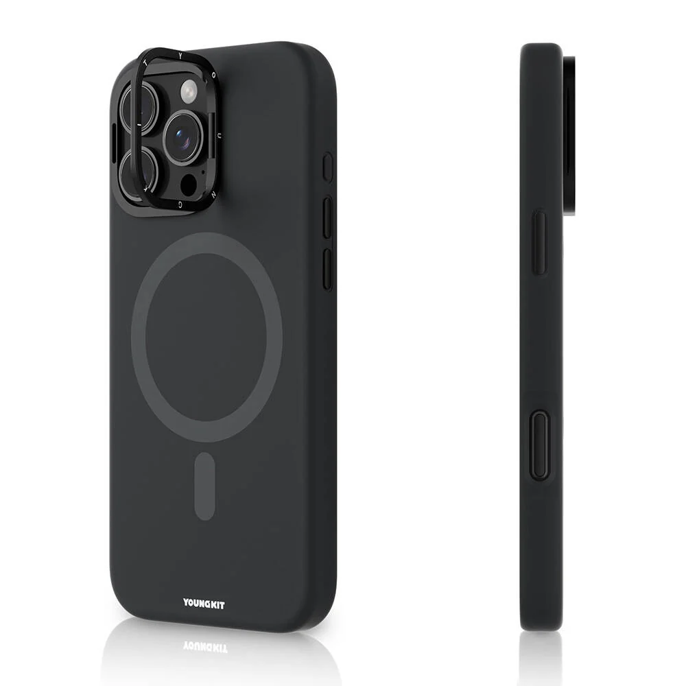 YOUNGKIT iPhone 15 Pro Max Magsafe Şarj Özellikli Kamera Standlı Silikon Bitty Cream Siyah Kılıf