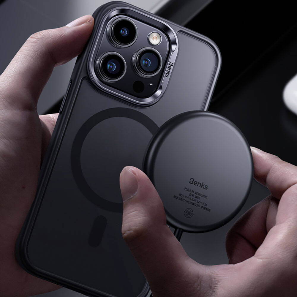 BENKS iPhone 15 Pro Magsafe Şarj Özellikli Benks Mist Protective Siyah Kılıf