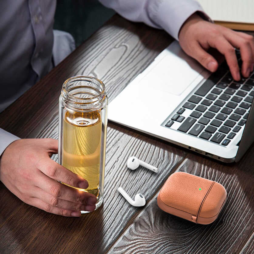 Airpods Kılıf Wiwu Calfskin Kılıf Kahverengi