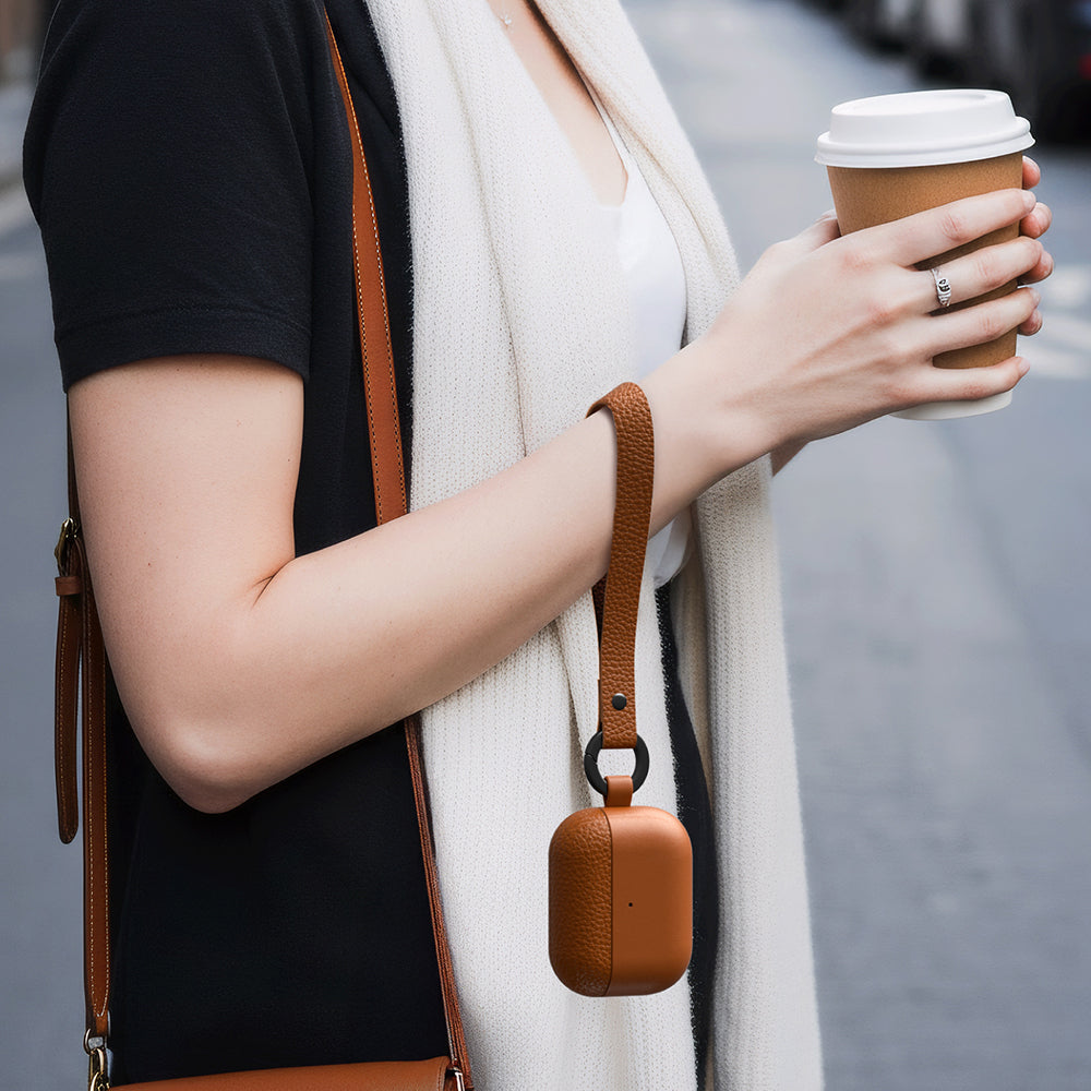 Apple AirPods Pro 3 Amazingthing Glamour Classique Serisi Deri Tasarımlı Kapak Kahverengi