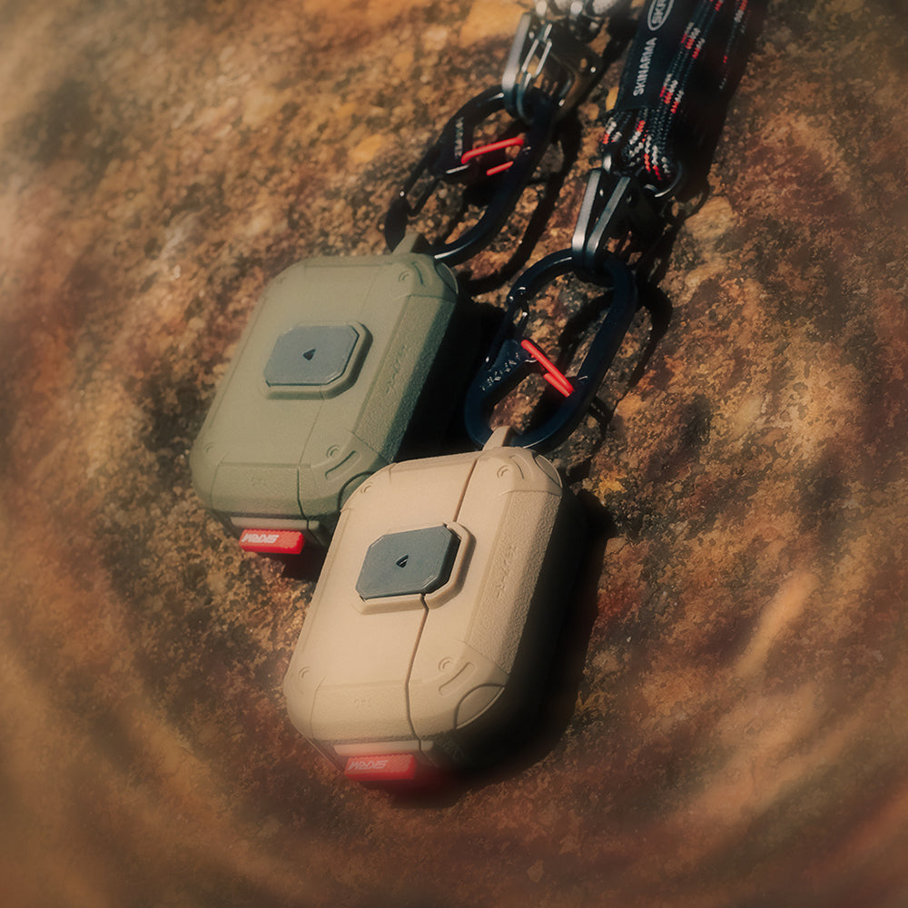 Apple Airpods Pro 3 Kılıf Airbagli Yivli Köşe Kilit Tasarımlı 360 Derece Koruma Skinarma Mecha LE Kılıf Kahverengi